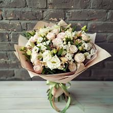 Букет цветов из:  Альстромерии, Розы и Хризантемы в Рамони