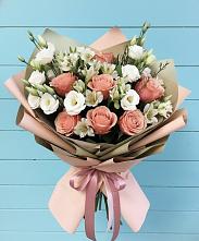 Букет цветов из:  Розы, Альстромерии и Лизиантусы в Рамони