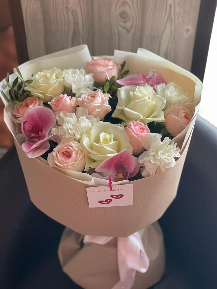 Букет цветов из: Орхидеи, Розы и Гвоздики в Рамони