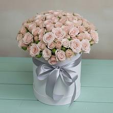 Цветочная композиция из Розы в шляпной коробке в Рамони