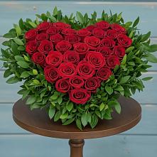 Цветочная композиция из Розы в виде сердца #REPLACE_PRED# Рамони