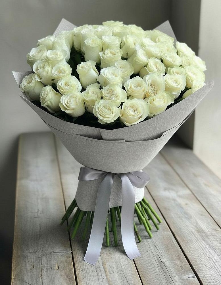 Букет 35 Белых роз в Рамони
