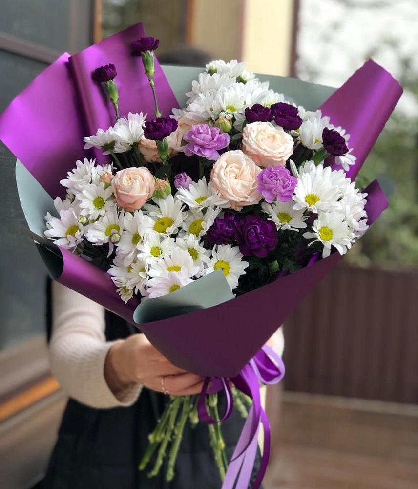 Букет цветов из: Хризантемы, Гвоздики и Розы в Рамони